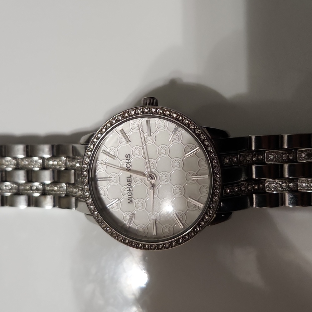 Michael Kors wrist watch mk-3148 silver